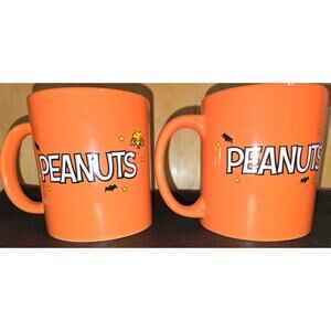 2019 Peanuts Halloween Mugs (set of 2)